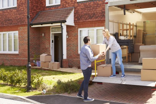 Professional packing and unpacking services in Merton for a smooth home move