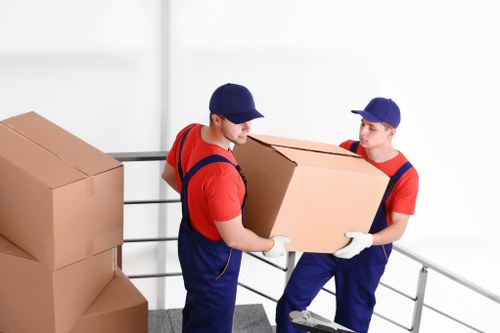 Storage and packing support for removals in Merton