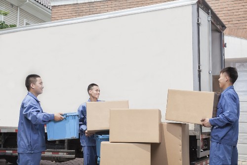 Commercial packing and unpacking services in Merton for office moves